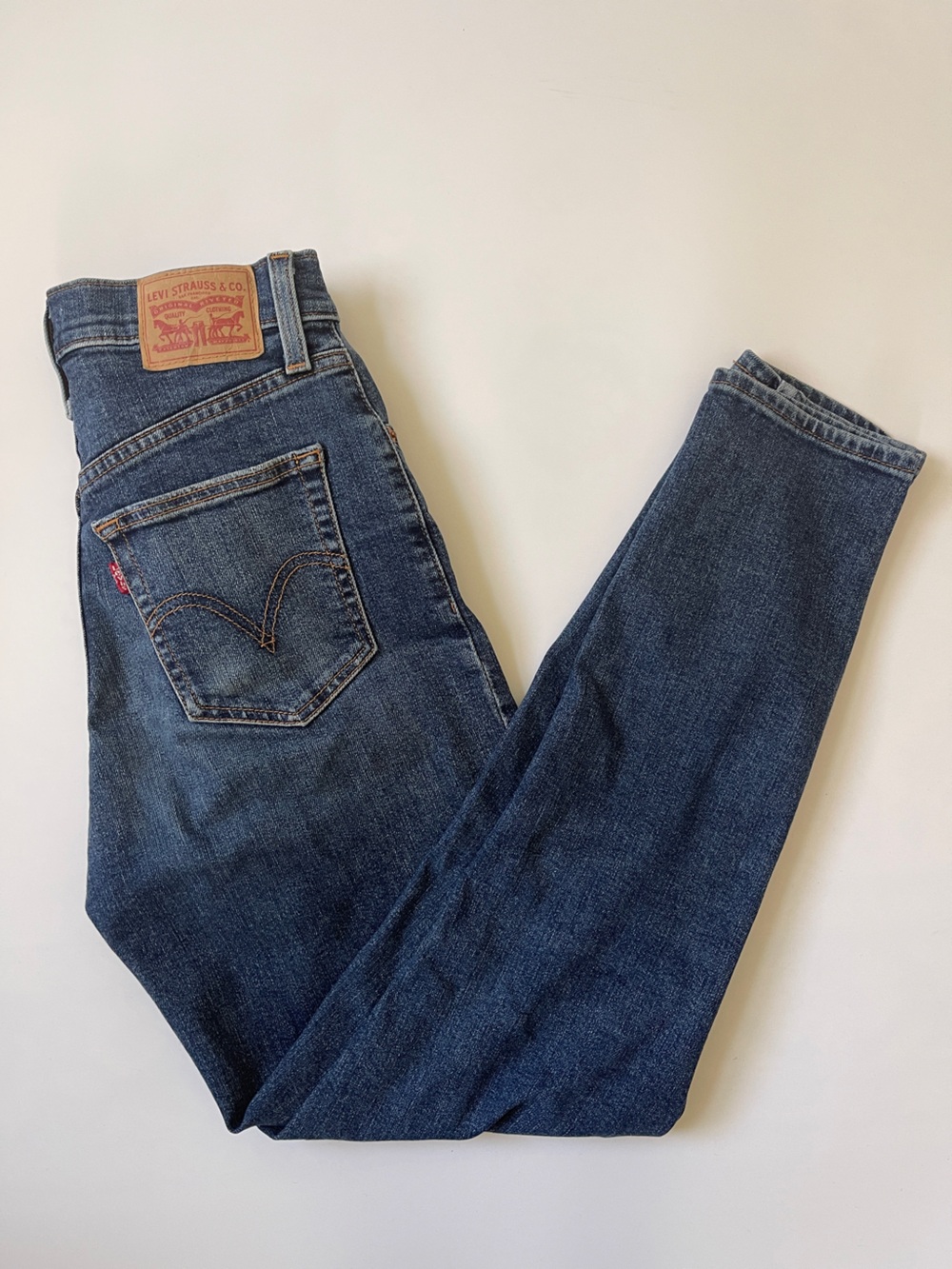 Levi's Dark Blue high Waist Mom Jeans W25L29